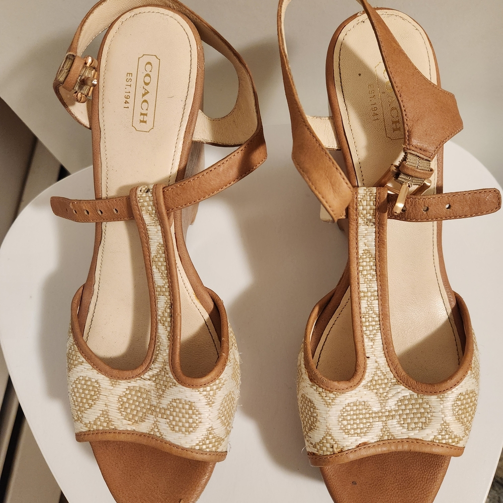 Vintage Coach Women's Brown and Cream Platform Sandals